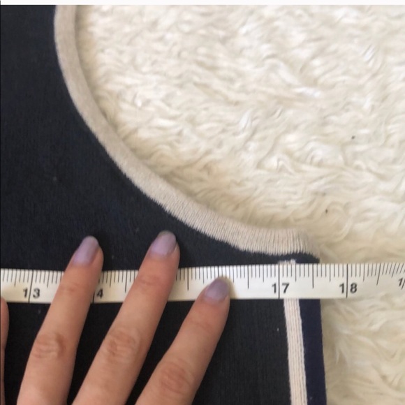 HOT ITEM Chanel 100% cashmere sweater dress - Picture 6 of 9